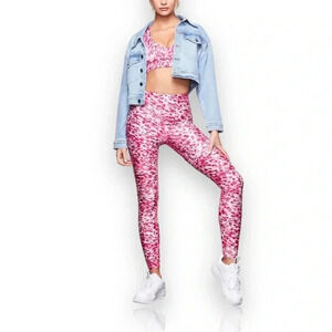 Good American Sz 1 - Core Power Leggings in Quartz Leopard Print